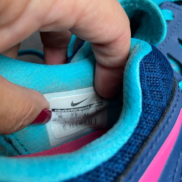 Nike Blue Runners - Picture 3 of 3